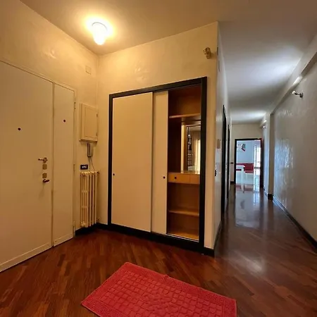 Garibaldi Plaza - Scardicchio Maisons アパート バーリ